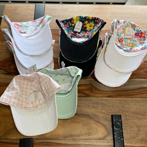 Bundle of 9 Women’s Caps Variety . New. Adjustable Velcro strap. - Picture 7 of 8